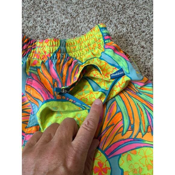 Chubbies shorts/swim trunks, size Small, 5.5 inseam, lightweight, Pineapples - Picture 9 of 10